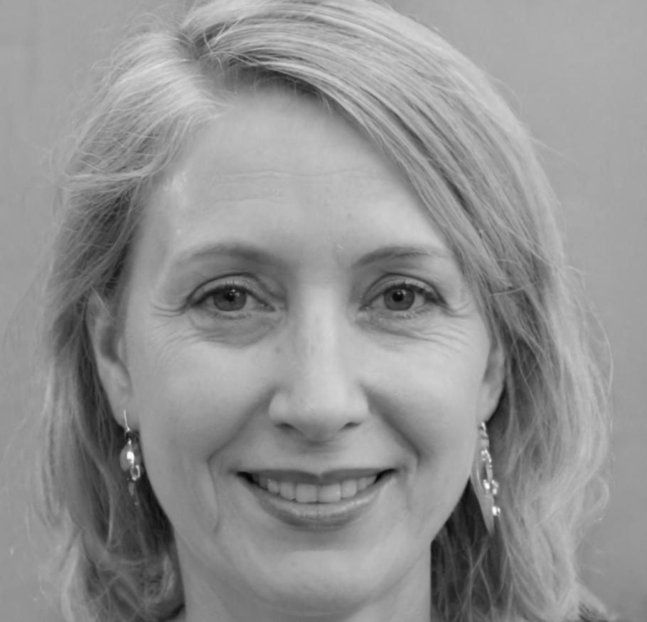 Prof. Dr. Anna Weber, Leiterin für Finanzplanung